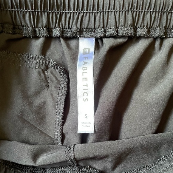 Fabletics size small joggers - Picture 4 of 9